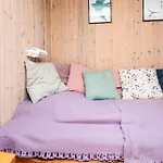 6 Person In