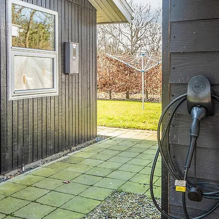 6 Person In * Ansager